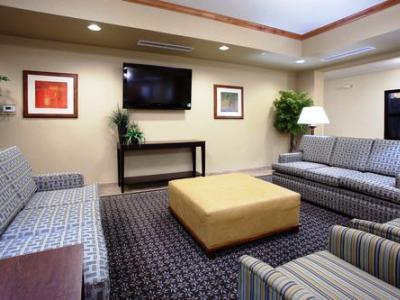 Candlewood Craig-northwest By Ihg Hotel